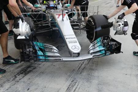 Valtteri Bottas - Mercedes - Formel 1 - Testfahrten - Bahrain - Mittwoch - 19.4.2017