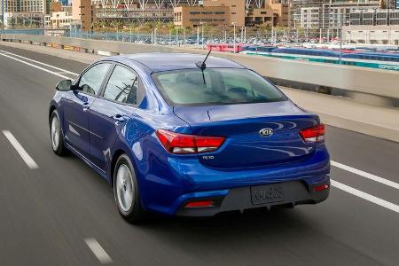 Kia Rio Sedan 04/2017