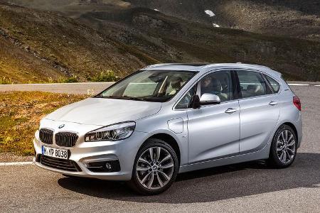 08/2015, BMW 225xe Sperrfrist