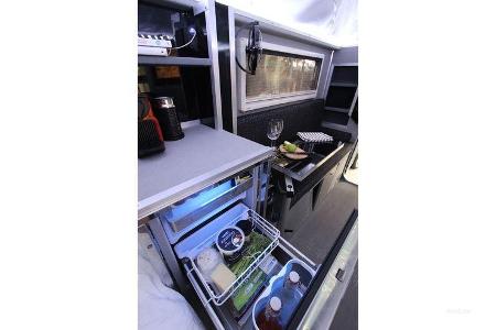 Bruder EXP-6 Offroad Caravan Australien