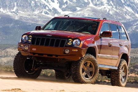 Beim Grand Canyon II wurden 285/70-17er Reifen auf Wrangler-Felgen montiert. Der Schwellerschutz stammt von Mopar.