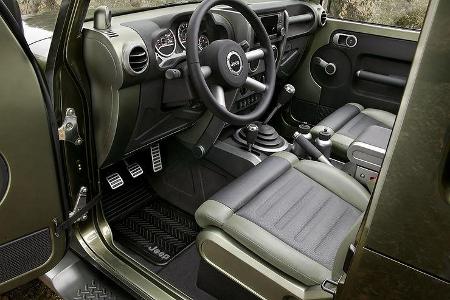 Interessantes Detail: Der Gladiator zeigte schon das Interieur des neuen Wrangler JK, der erst ein Jahr später vorgestellt w...