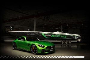 Cigarette Racing Team 50' Marauder AMG