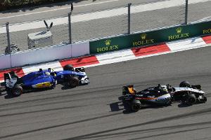 Force India flucht über Kvyat und Gutierrez