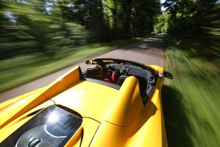 McLaren MP4-12C Spider, Draufsicht, Fahrt