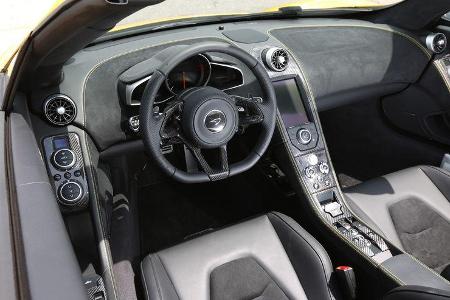 McLaren MP4-12C Spider, Cockpit, Lenkrad