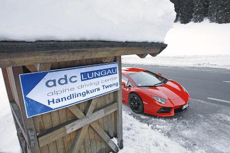 Lamborghini Aventador, Front