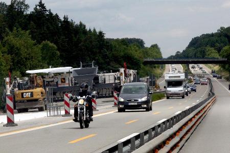 Blow Up, Strassenschden, Autobahn, Hitze Blow Up, Strassenschden, Autobahn, Hitze