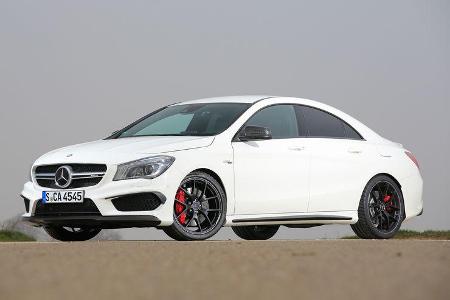 Mercedes-AMG CLA 45, Seitenansicht Mercedes-AMG CLA 45, Seitenansicht