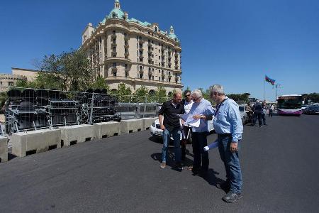 Charlie Whiting & Hermann Tilke - Inspektion - Baku Street Circuit 2016