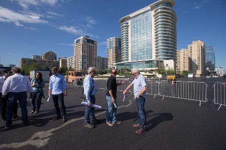 Charlie Whiting & Hermann Tilke - Inspektion - Baku Street Circuit 2016