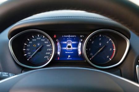 Maserati Ghibli Diesel, Rundinstrumente