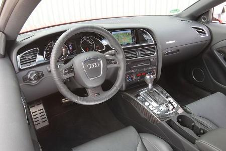 Audi RS5 Coupé Cockpit