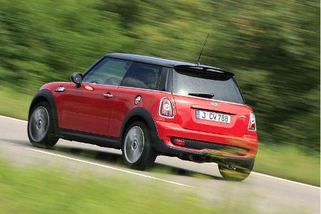 Eigentlich ein Fall für Zwei: Das eng an die Challenge-Version angelehnte Mini Sportmodell.