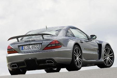 Die matt glänzenden Leichtmetallräder durchmessen vorn 19, hinten 20 Zoll.