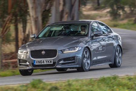 Jaguar XE, Innenraum, Cockpit