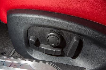 Jaguar XE, Innenraum, Sitze