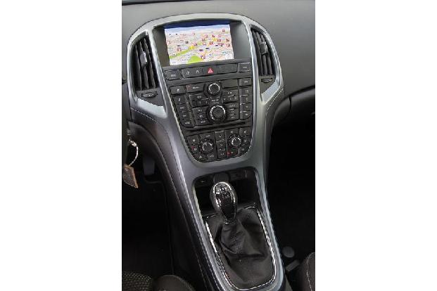 Opel Astra Sports Tourer 1.6 CDTI, Mittelkonsole