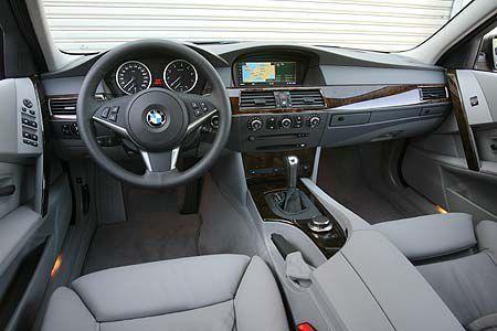BMW: hochwertige Anmutung, aber umständliches i-Drive.