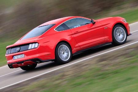 Ford Mustang GT 5.0 Fastback, Heckansicht