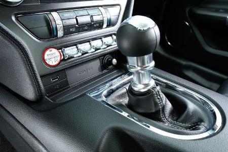Ford Mustang GT 5.0 Fastback, Schalthebel
