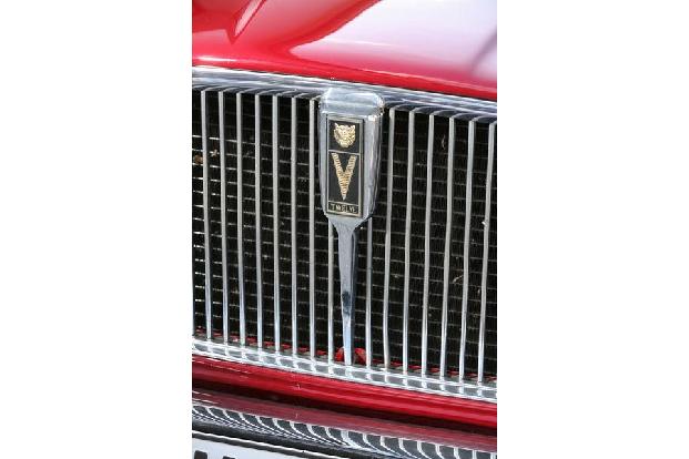 Jaguar XJ 12 und Rolls-Royce Silver Shadow