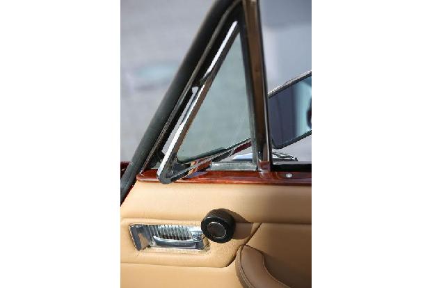 Jaguar XJ 12 und Rolls-Royce Silver Shadow
