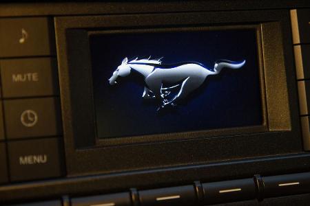 Ford Mustang GT 5.0 VCT V8, Emblem