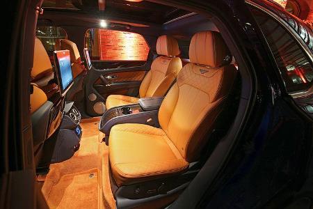 Bentley Bentayga, Fondsitze