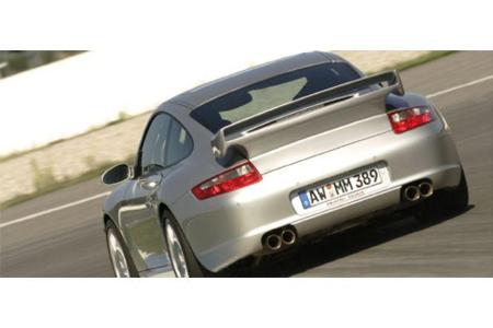 Das Heck des M390 gibt einen Ausblick auf die Serien-Zukunft: Der Flügel des neuen GT3 könnte ähnlich aussehen