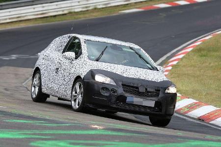 Erlkönig Opel Astra