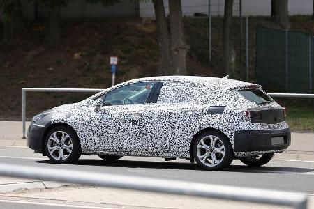 Erlkönig Opel Astra