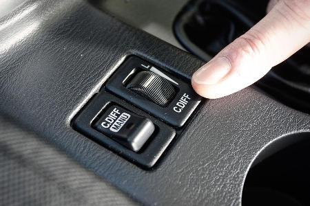 Subaru Impreza WRX Sti, Bedienelemente