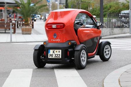 Renault Twizy, Heck, Kurvenfahrt Renault Twizy, Heck, Kurvenfahrt