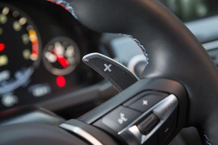 BMW M 6 Cabrio, Lenkradschalter