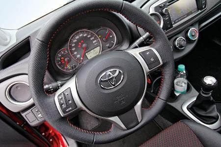 Toyota Yaris, Cockpit
