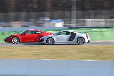 Audi R8 FSI Quattro, Porsche 911 Carrera 4S, Seitenansicht Audi R8 FSI Quattro, Porsche 911 Carrera 4S, Seitenansicht