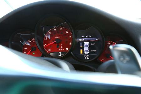 Porsche 911 Carrera 4S, Rundinstrumente