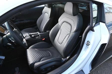 Audi R8 FSI Quattro, Fahrersitz