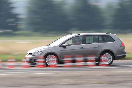 VW Golf Variant 2.0 TDI, Seitenansicht, Bremstest