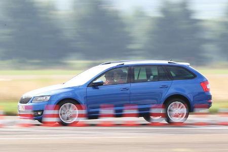 Skoda Octavia Combi 2.0 TDI, Seitenansicht, Bremstest