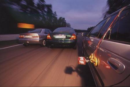 Citroën Xantia 2.0i 16 V, Ford Mondeo 2.0i 16 V, Toyota Avensis 2.0 Citroën Xantia 2.0i 16 V, Ford Mondeo 2.0i 16 V, Toyota Avensis 2.0