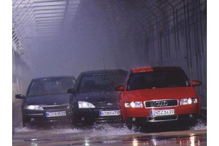 Audi A4 1.6, Ford Mondeo 1.8 und Renault Laguna 1.6 Audi A4 1.6, Ford Mondeo 1.8 und Renault Laguna 1.6