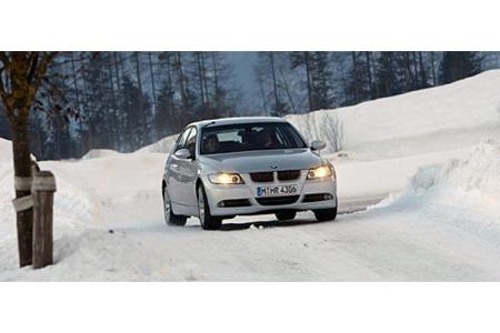 Bestnoten für BMW: Der 330 xi überzeugt bei winterlichen Straßenverhältnissen sowohl im Alltag als auch auf der Saalfeldener...