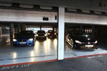 BMW 125i, Ford Focus ST, Mercedes A 250, VW Golf GTI, Garage