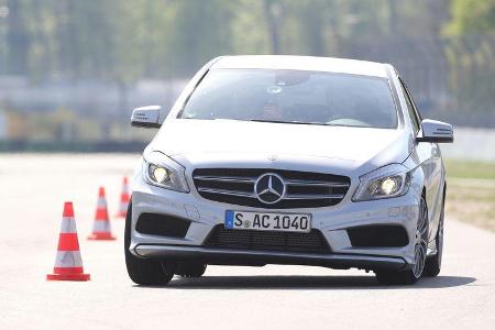 Mercedes A 250, Frontansicht, Slalom
