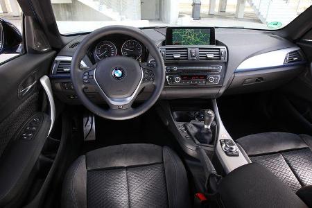 BMW 125i, Cockpit, Lenkrad