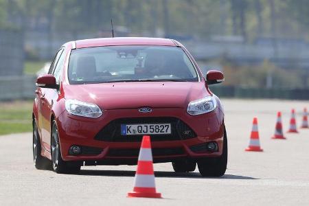 Ford Focus ST, Frontansicht, Slalom
