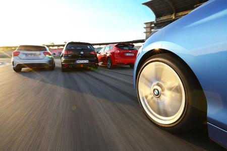 BMW 125i, Ford Focus ST, Mercedes A 250, VW Golf GTI, Heckansicht