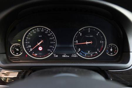 BMW 520d Touring, Rundinstrumente